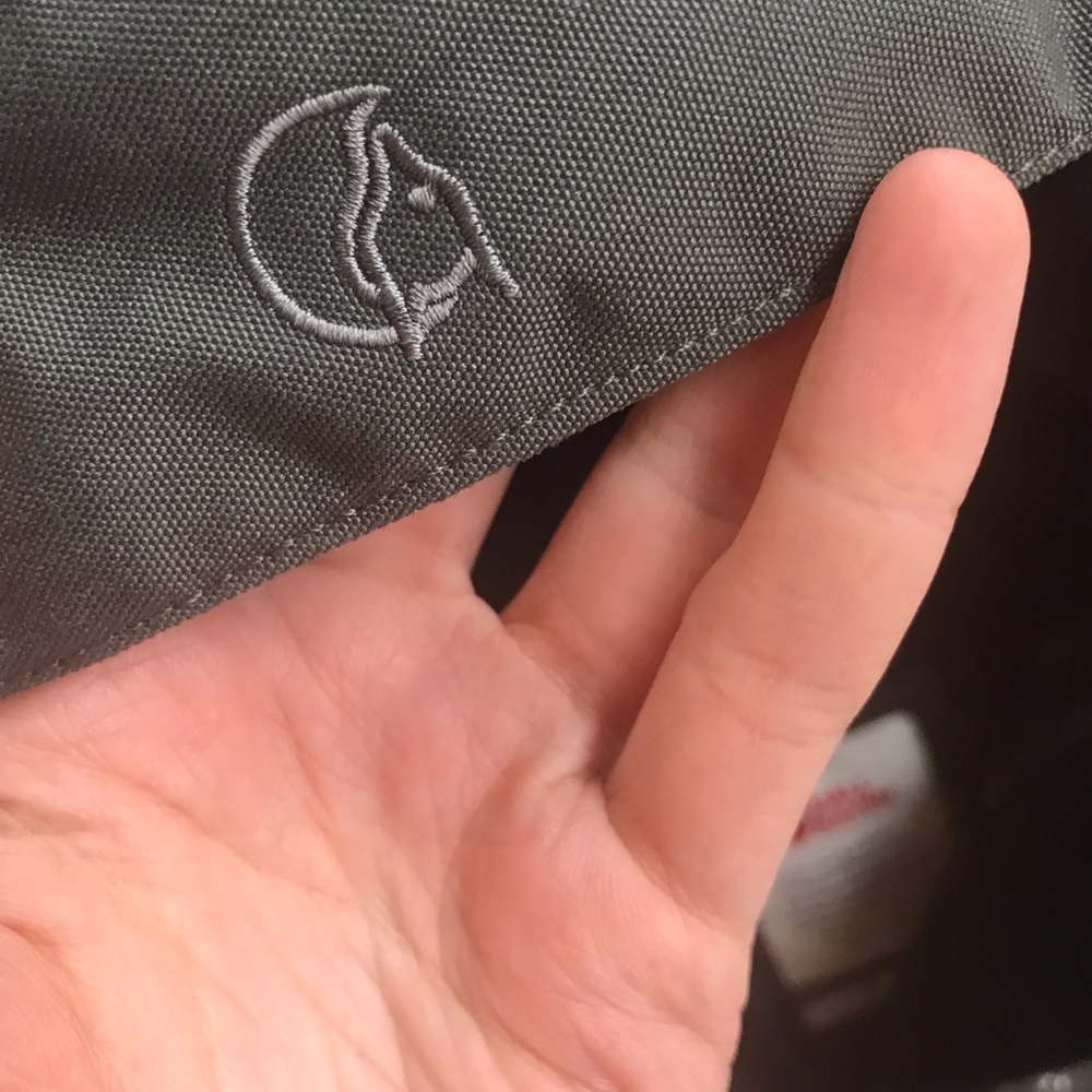 Fjallraven Nuuk Parka Grey Medium EUC!! - Picture 4 of 7